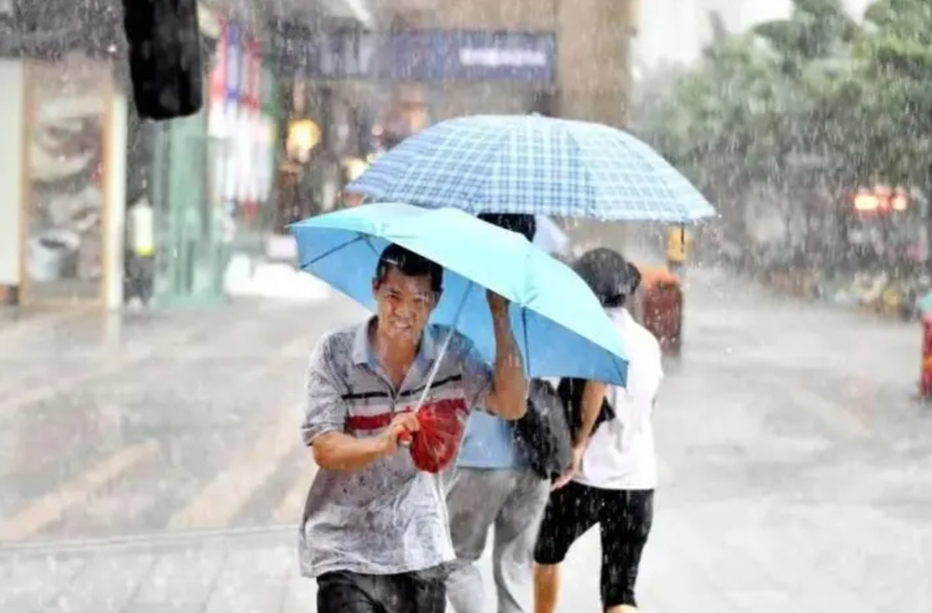 35℃ 暴雨！湖南将迎今年首个高温日，网友：“火炉”要发威了？